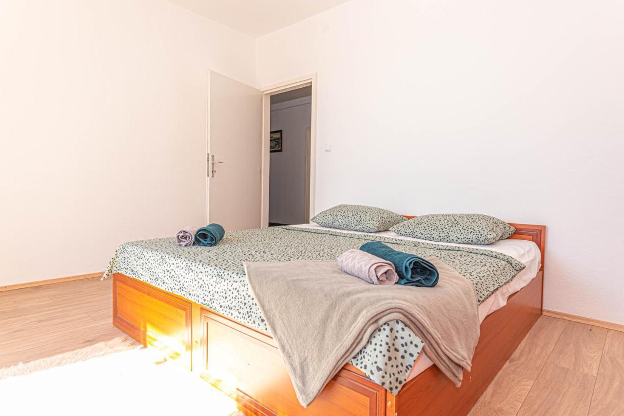 Apartment Nocturno Рогозница Экстерьер фото