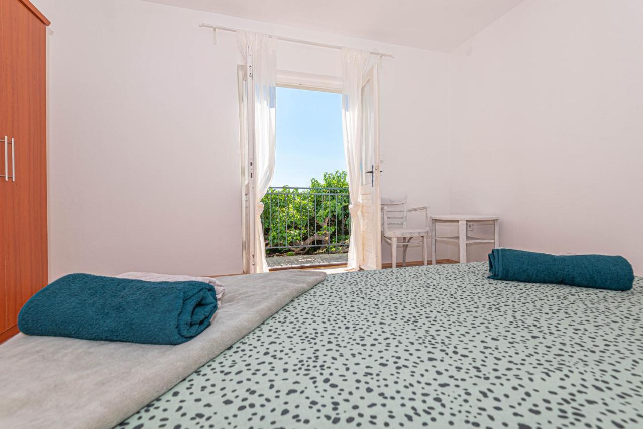 Apartment Nocturno Рогозница Экстерьер фото
